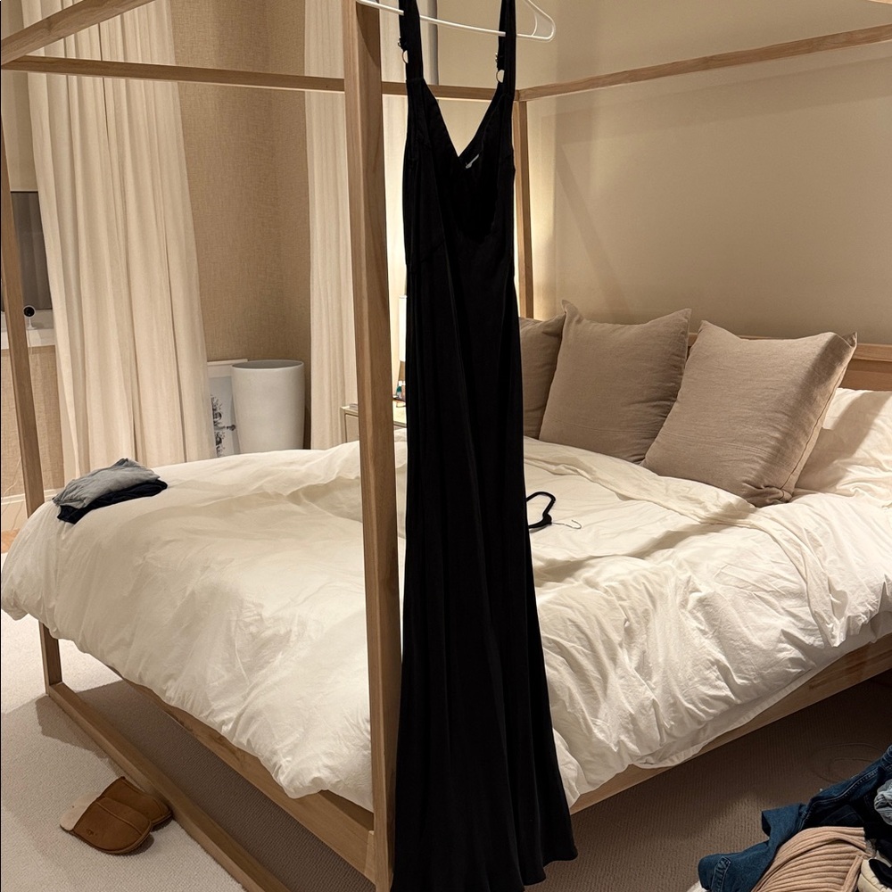 DISSH Elegant Midnight Black Dress